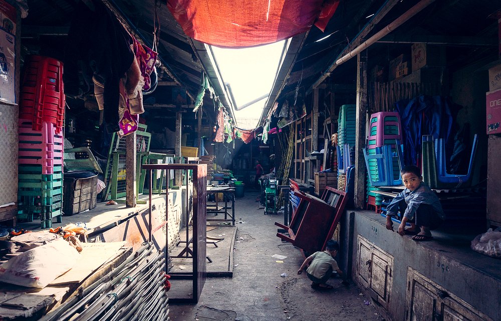 Myoama Market