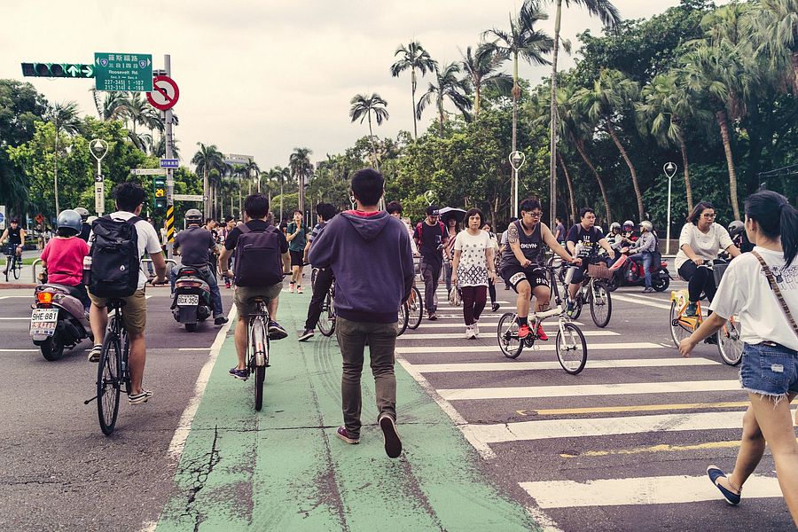 National Taiwan University  - Heading to School